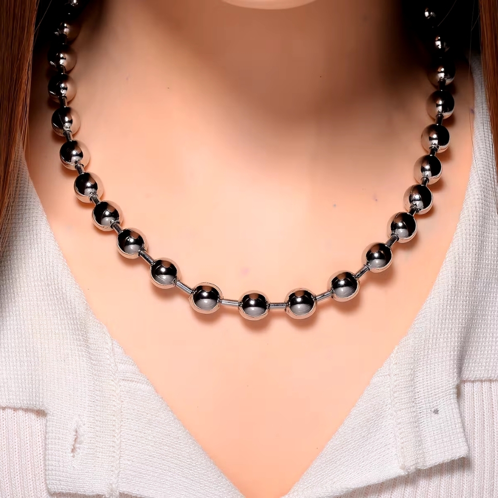 Elegant Silver Beaded Necklace